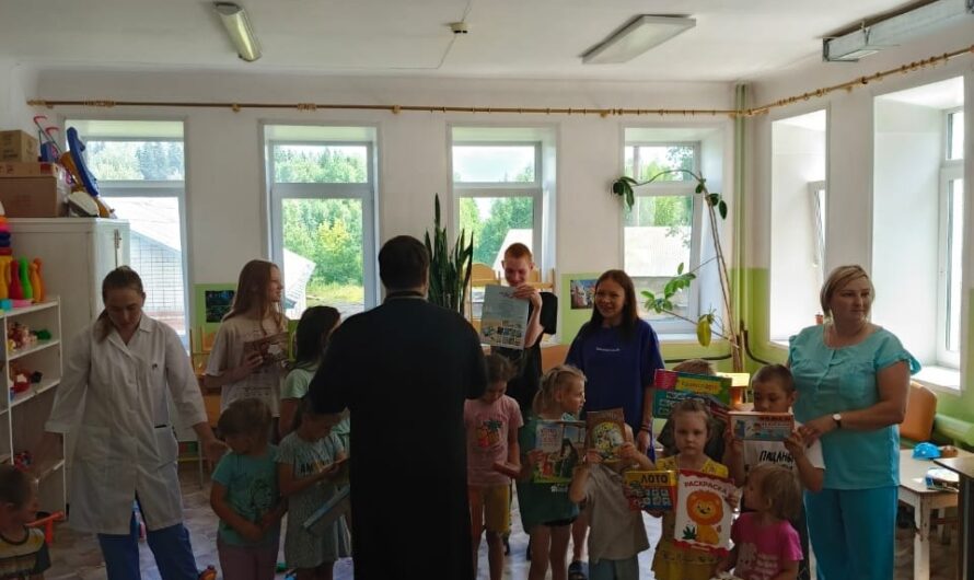 Представители Кудымкаркой епархии посетили тубдиспансер