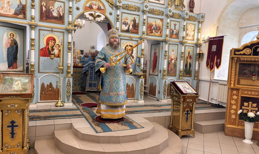 Архиерейское богослужение в Обвинске