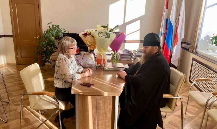 Встреча епископа Петра с главой Кудымкарского МО