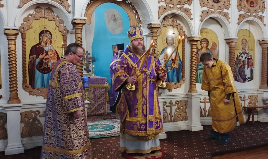 Архиерейская Божественная Литургия в Никольском кафедральном соборе г. Кудымкара