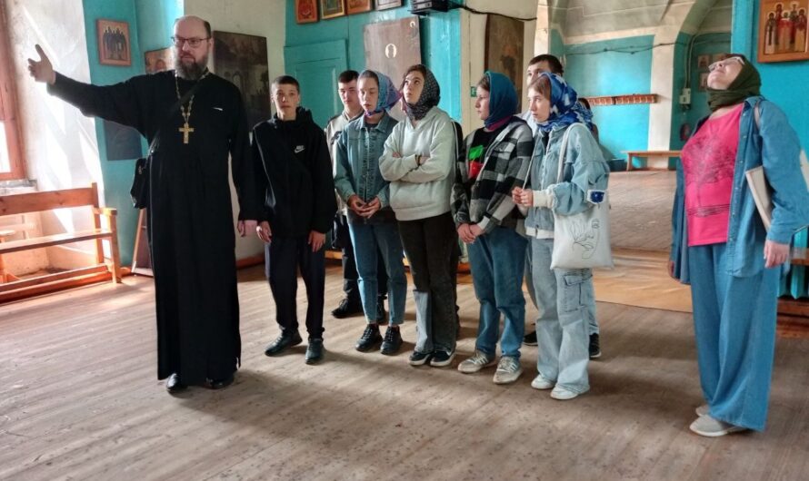 Экскурсия в храме