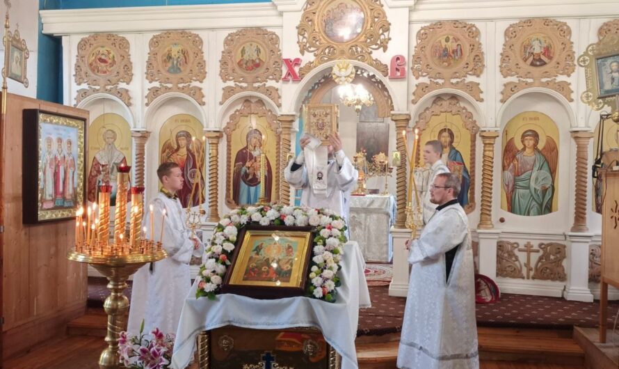 Архиерейское богослужение в канун праздника Преображения Господня