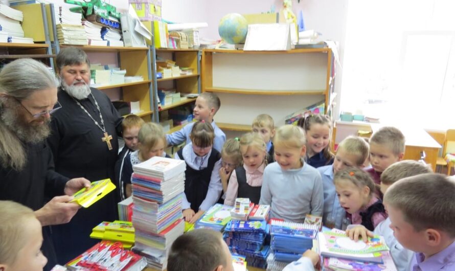 Подарки детям к школе