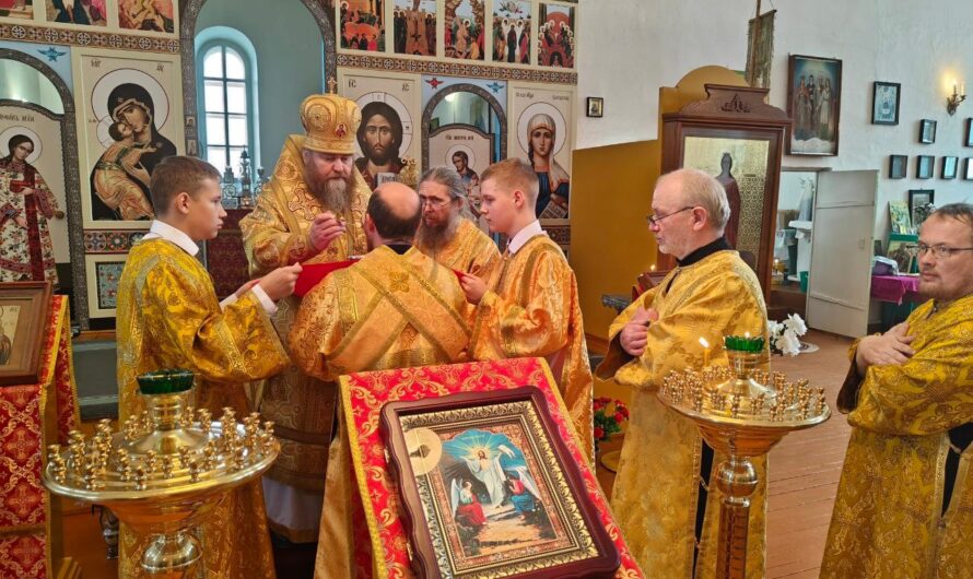 Божественная литургия в Неделю 21-ю по Пятидесятнице