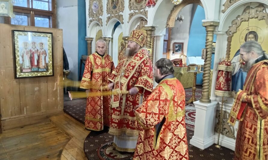 Архиерейское богослужение в кафедральном соборе