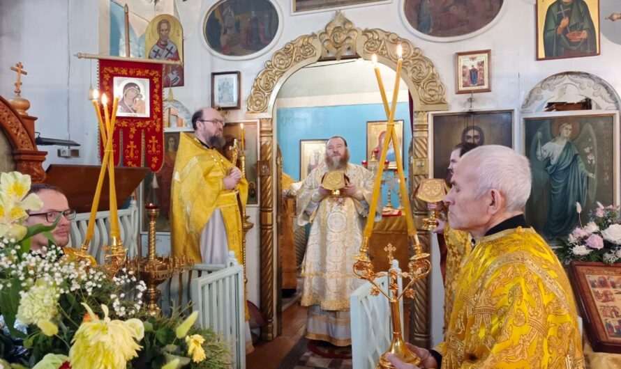 Архиерейское богослужение в день памяти святителя Спиридона Тримифунтского