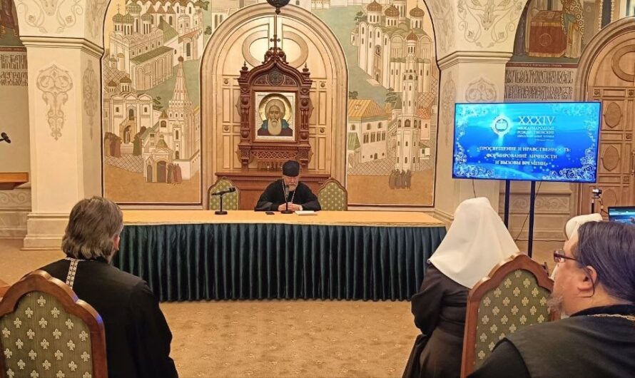 Состоялась встреча протоиерея Михаила Потокина с руководителями социальных отделов епархий.