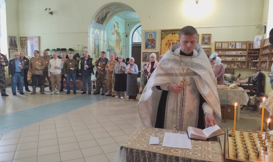 В Никольском храме п.Уральский была совершена панихида по воинам-интернационалистам