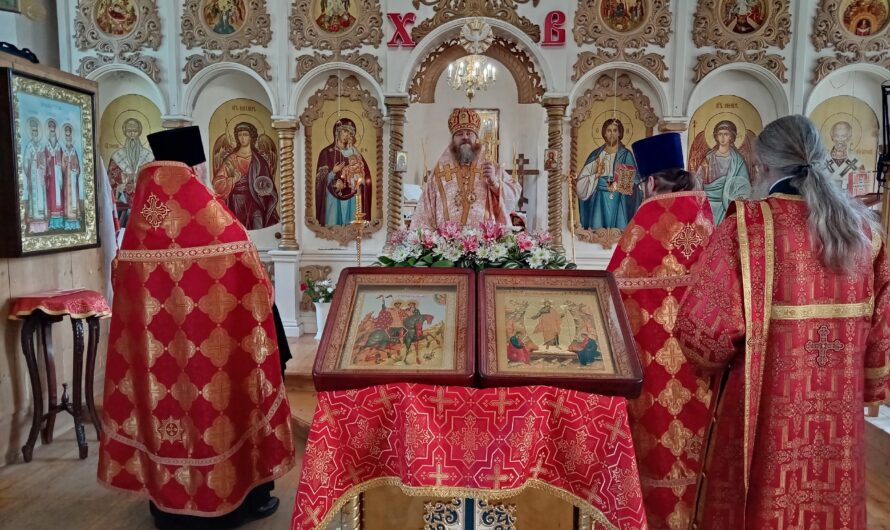 В день памяти благоверных князей Бориса и Глеба епископ Петр совершил Божественную литургию в Никольском соборе Кудымкара