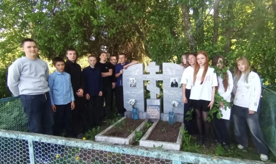 Школьники почтили память Святителя земли Пермской