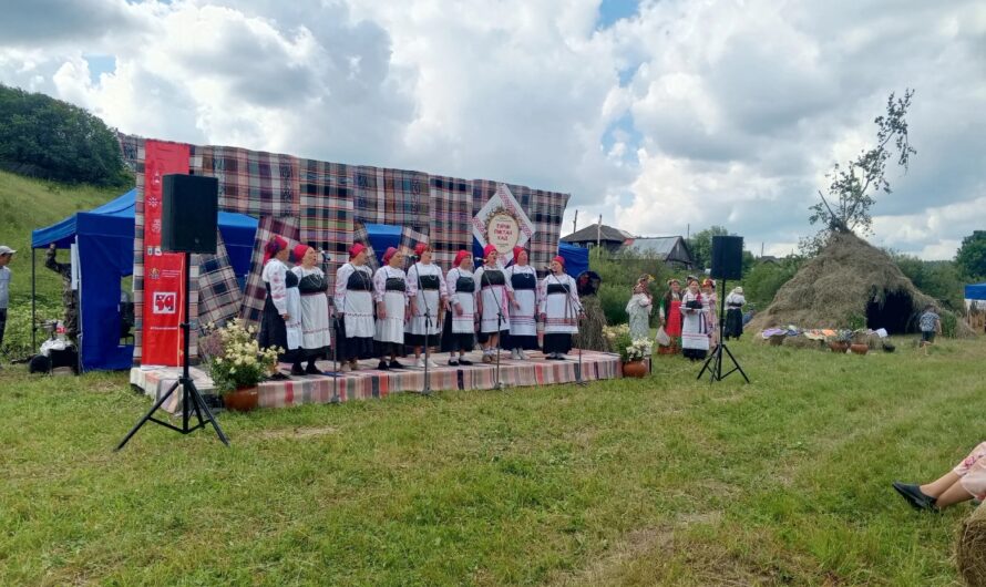 Священник Кудымкарской епархии принял участие в фестивале «Сенокосная пора»