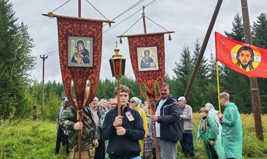 Крестный ход в честь Преподобного Серафима Саровского с молитвой на устах