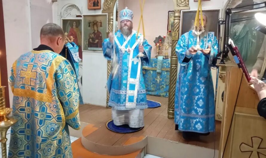 Архиерейское богослужение и молебен перед началом учебного года