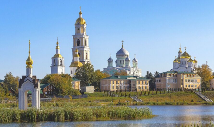 Приглашаем в паломническую поездку в Дивеево