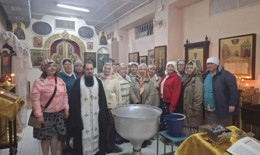 Паломники из п. Суксун Кунгурского округа посетили Свято-Никольский кафедральный собор г. Кудымкара