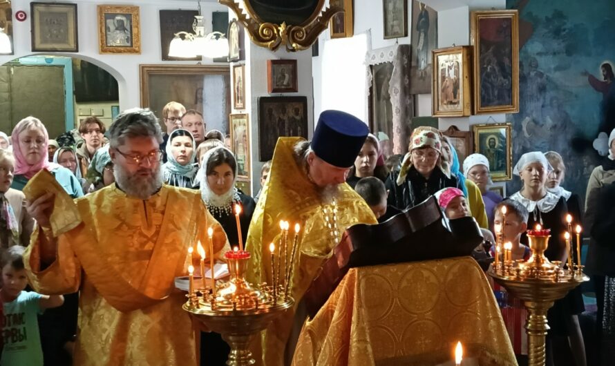 Молебен на начало учебного года в п. Ильинский