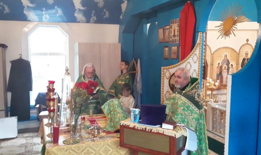 Престольный праздник в Александро-Невском храме д. Савино Карагайского округа